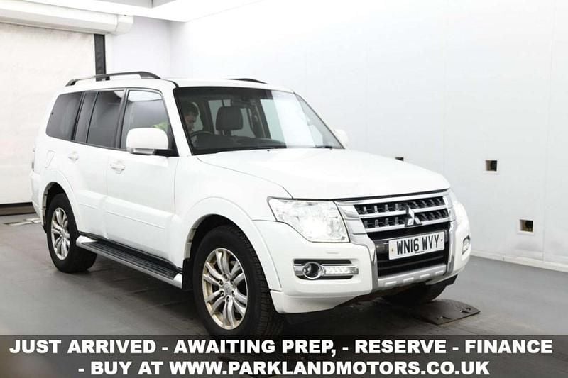 Used Mitsubishi Shogun 187 HP (137 kW) 2016 White SUV