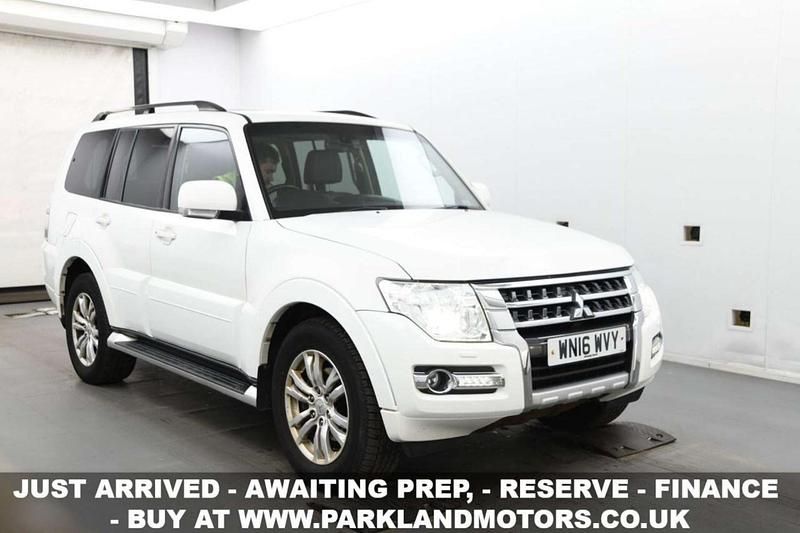 White Used 2016 Mitsubishi Shogun SUV | £13,995 (Good price) - Image 1/3