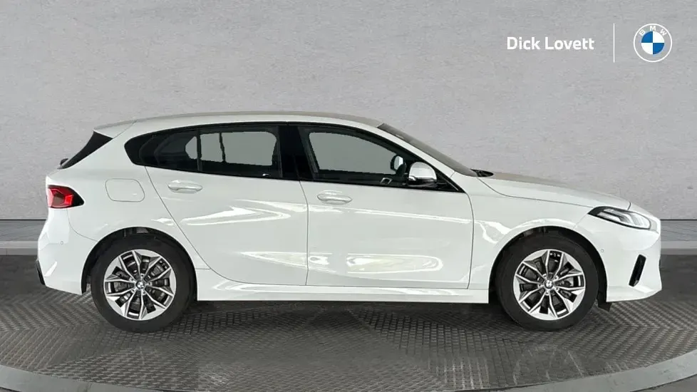 Used BMW 120 Sport Line 168 HP (123 kW) 2025 White Hatchback