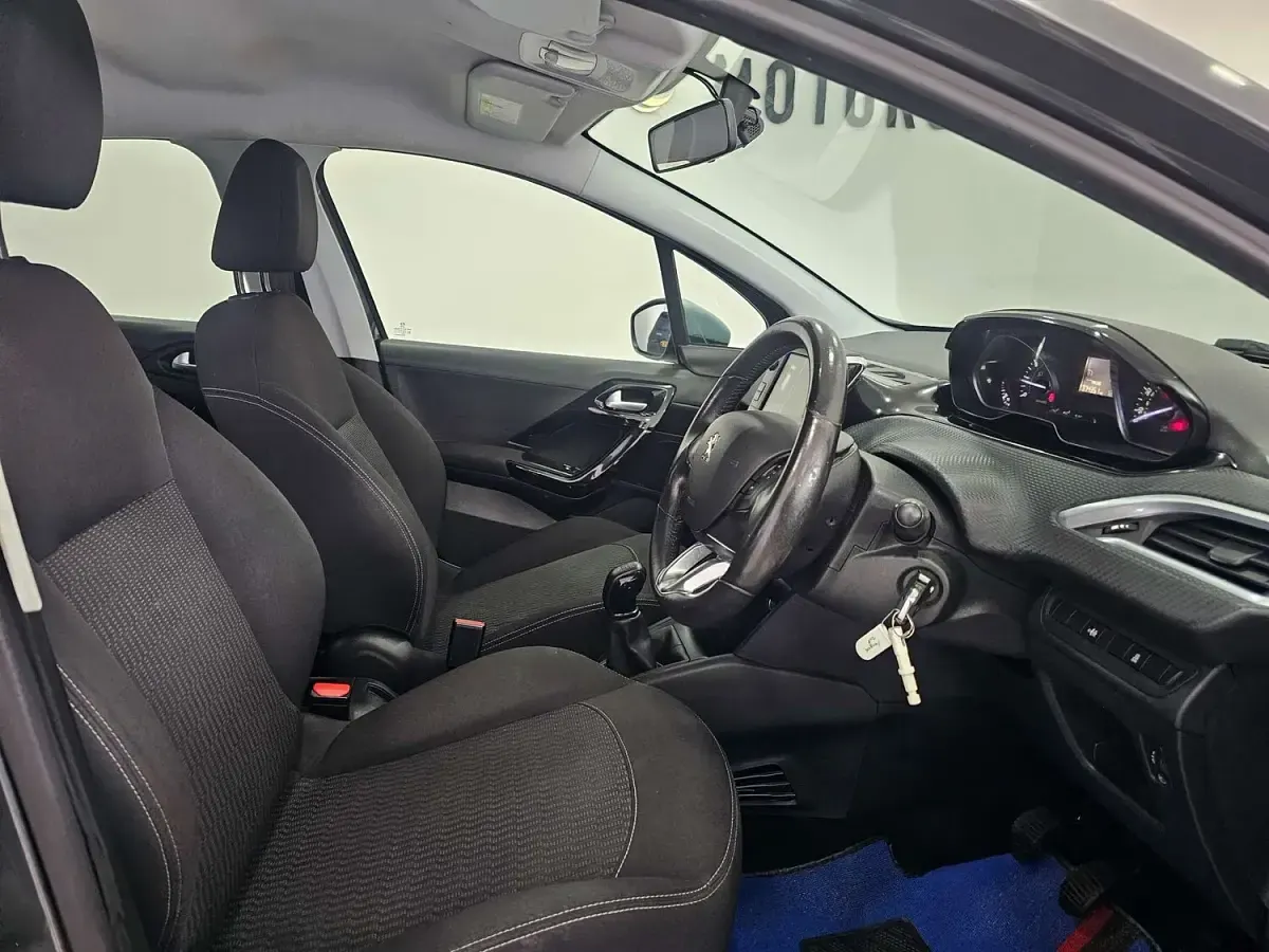 Used Peugeot 208 Active 2017 Grey Hatchback