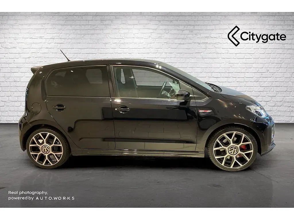 Used VW up! 115 HP (84 kW) 2021 Hatchback