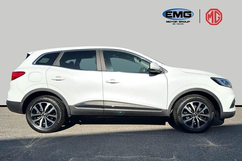 Usado Renault Kadjar Equilibre 140 HP (102 kW) 2022 Branco SUV