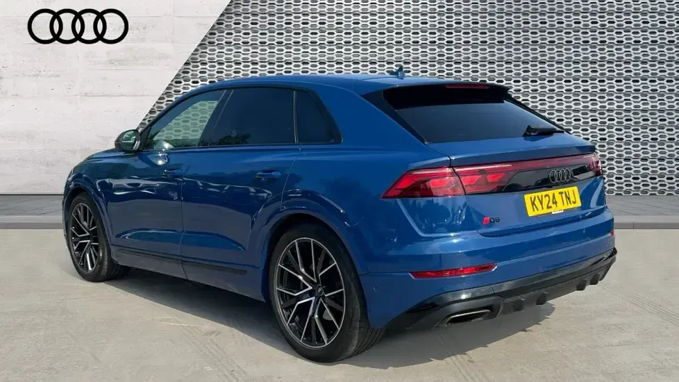 Used Audi Q8 Advanced 340 HP (250 kW) 2024 Blue SUV