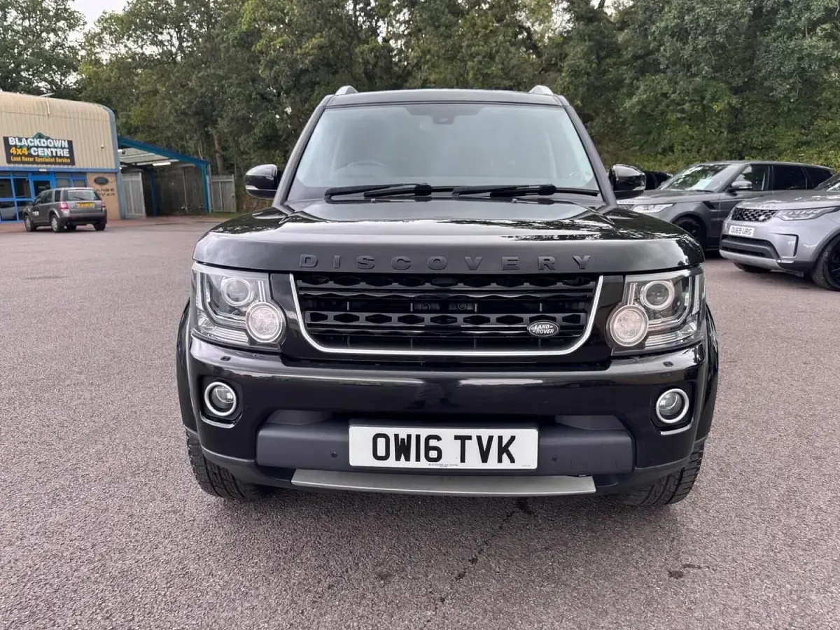 Used Land Rover Discovery 4 Landmark 2016 Black SUV