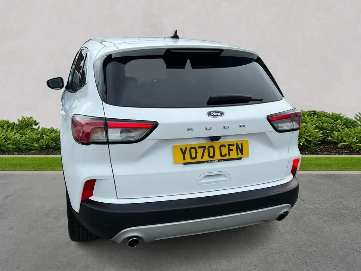 Used Ford Kuga Titanium 120 HP (88 kW) 2021 White SUV