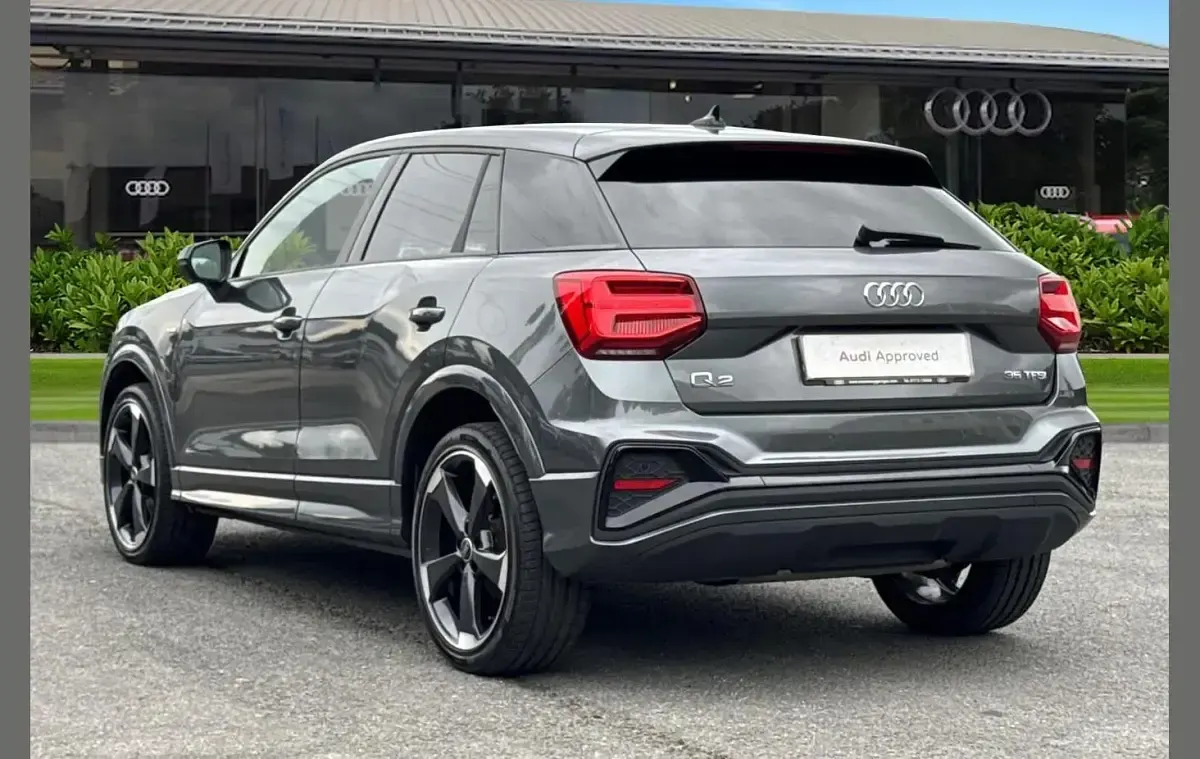 Used Audi Q2 Black Edition 150 HP (110 kW) 2023 Grey SUV