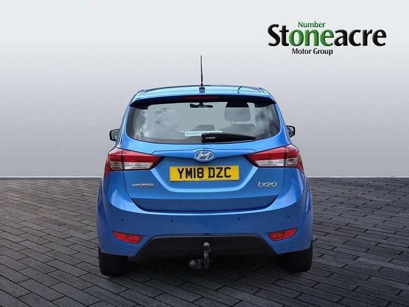 Used Hyundai ix20 SE 125 HP (91 kW) 2018 Blue Hatchback