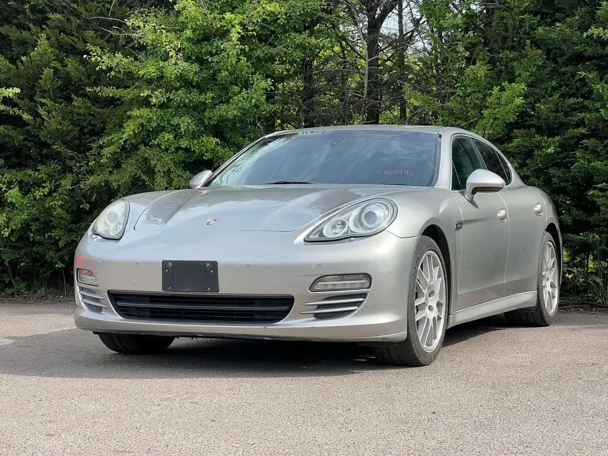 Usado Porsche Panamera 4S Sport Turismo 2009 Plateado Berlina