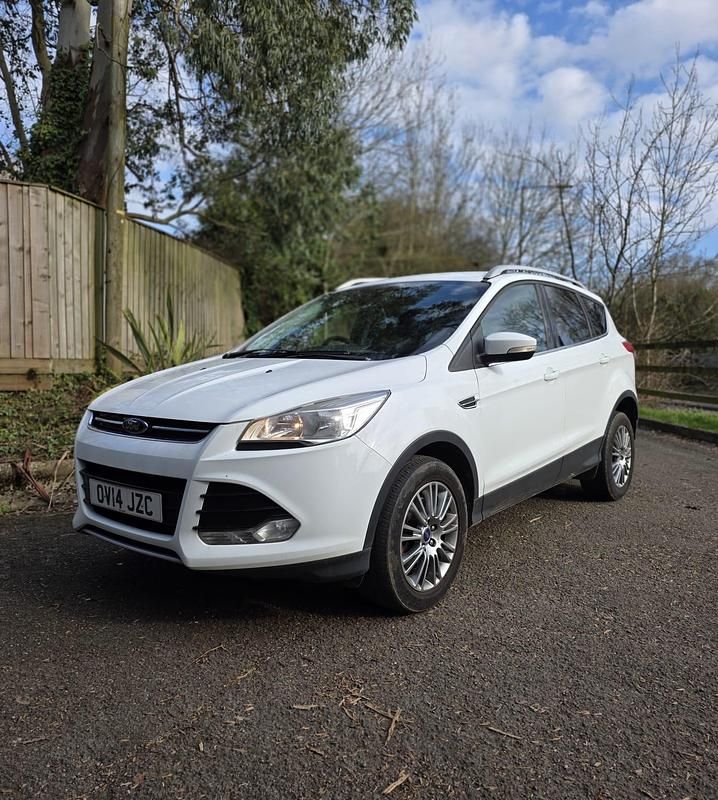 Used Ford Kuga Titanium 2014 White SUV