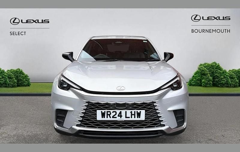 Used Lexus LBX 136 HP (100 kW) 2024 Silver SUV