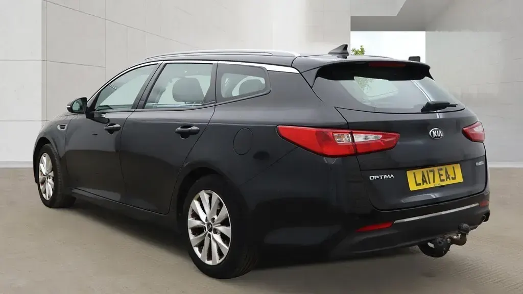 Used Kia Optima 139 HP (102 kW) 2017 Black Estate