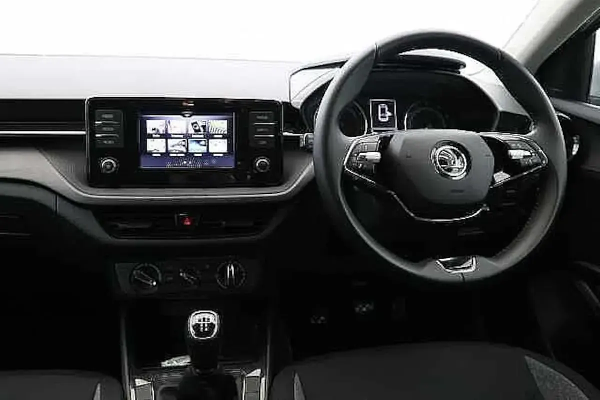 Used Skoda Fabia Comfort 94 HP (69 kW) 2022 Silver Hatchback