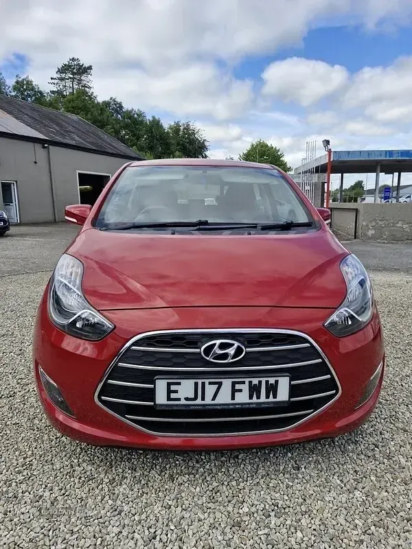Used Hyundai ix20 SE 2017 Red Hatchback