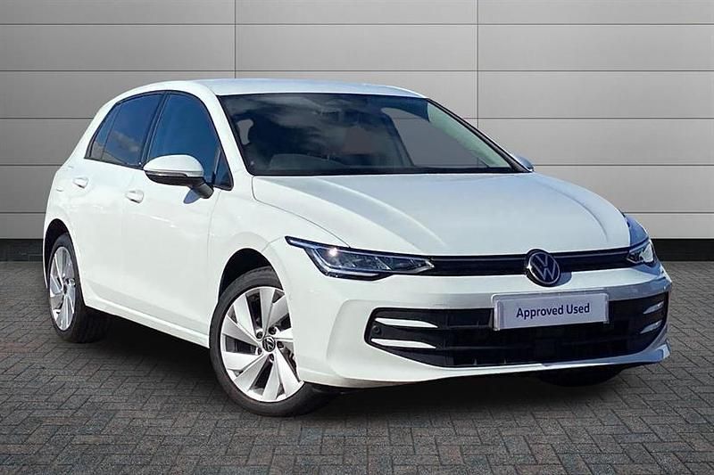 Used VW Golf VIII Match 150 HP (110 kW) 2025 Pure white Hatchback