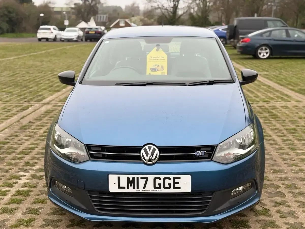 Begagnad VW Polo BlueGT 150 HK (110 kW) 2017 Blå Halvkombi