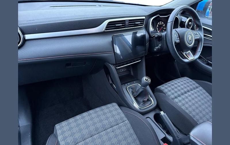 Used MG ZS Excite 105 HP (77 kW) 2022 Blue SUV