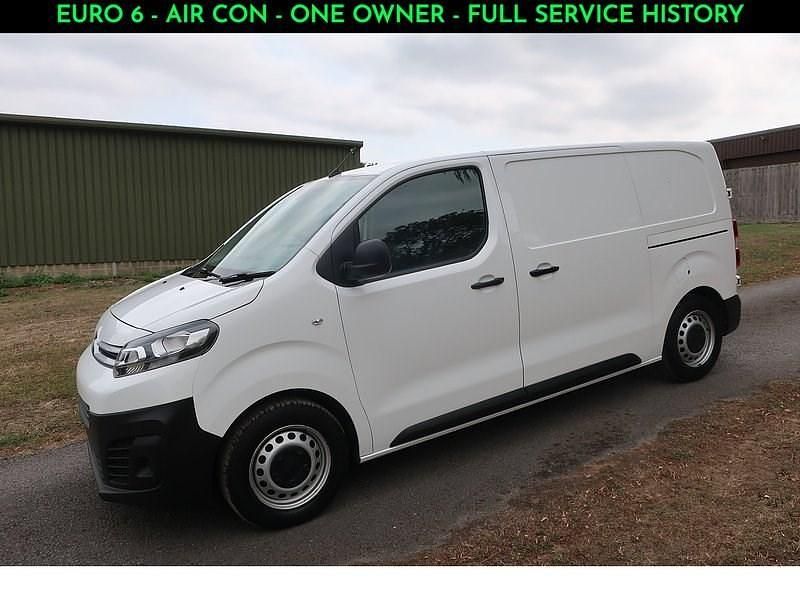 White Used 2022 Citroën Dispatch MPV | £13,990 (Fair price) - Image 1/3