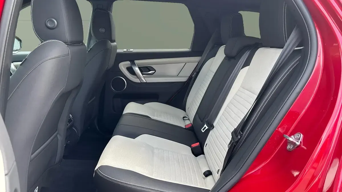 Used Land Rover Discovery 5 Urban Edition 309 HP (227 kW) 2022 Red SUV