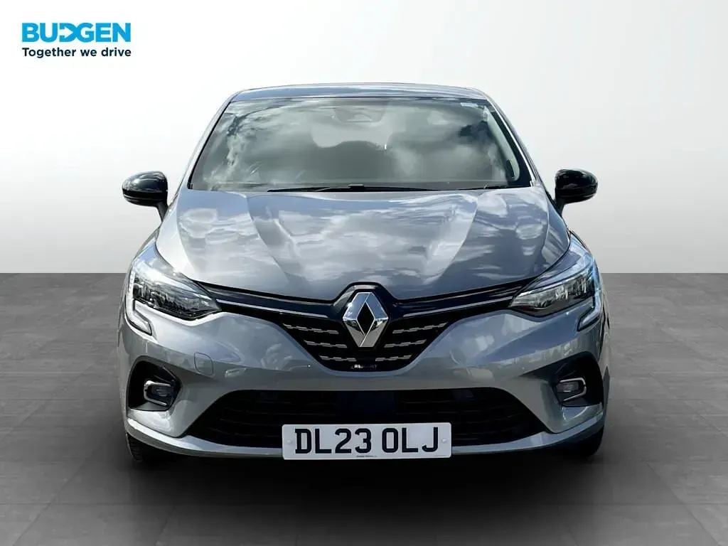 Used Renault Clio Techno 145 HP (106 kW) 2023 Grey Hatchback