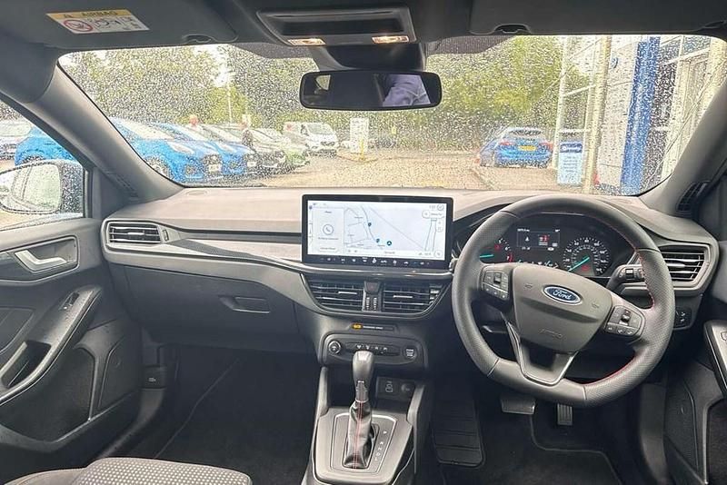 Used Ford Focus ST-Line 153 HP (112 kW) 2024 Blue Estate