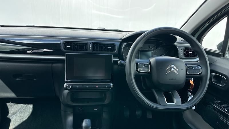 Used Citroën C3 Feel 83 HP (61 kW) 2019 Green Hatchback