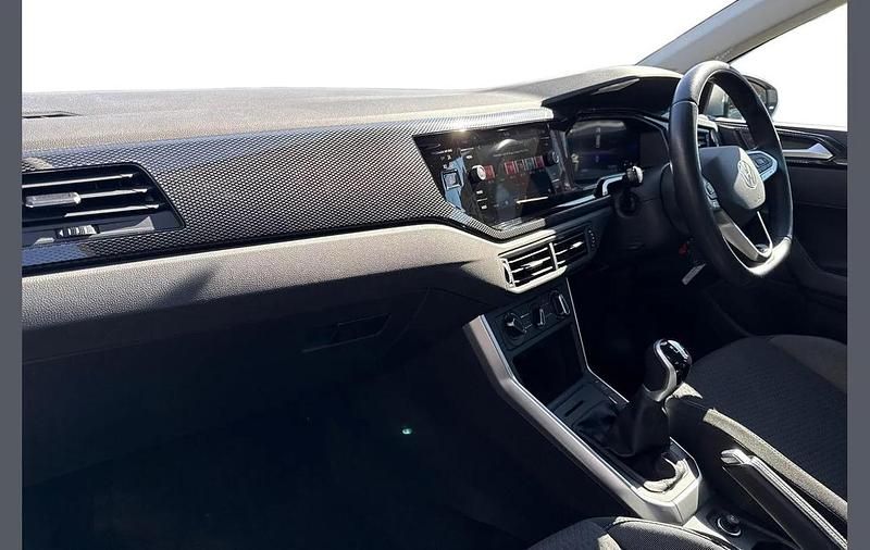 Used VW Polo Life 95 HP (69 kW) 2023 Silver Hatchback