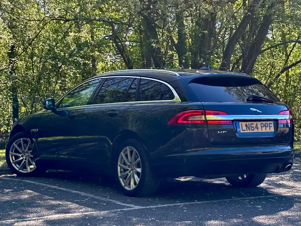 Second-hand Jaguar XF Premium Luxury 2014 Gri Break