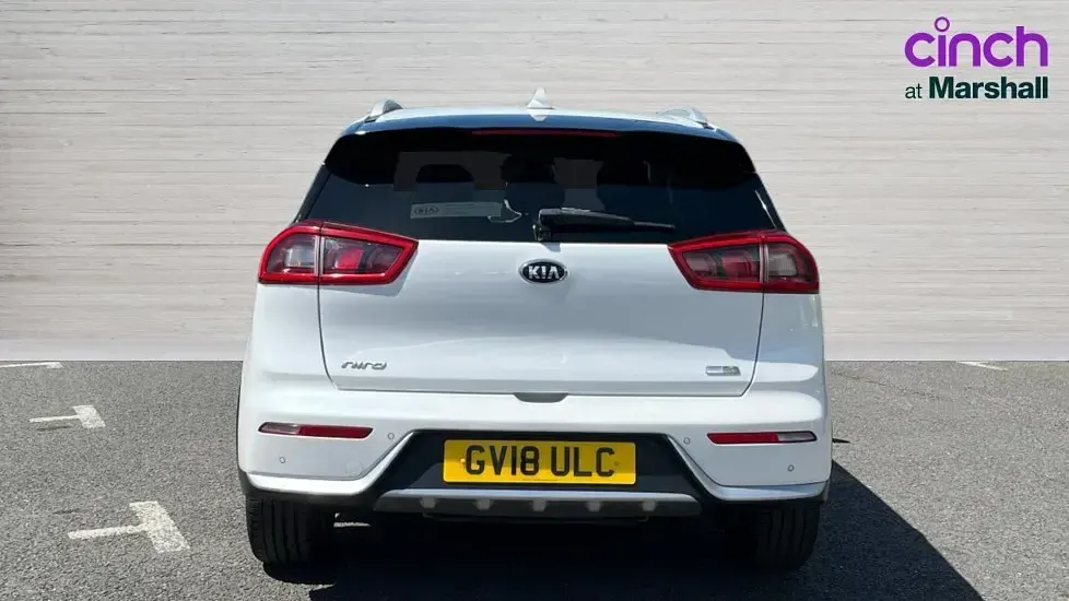 Used Kia Niro First Edition 139 HP (102 kW) 2018 White SUV