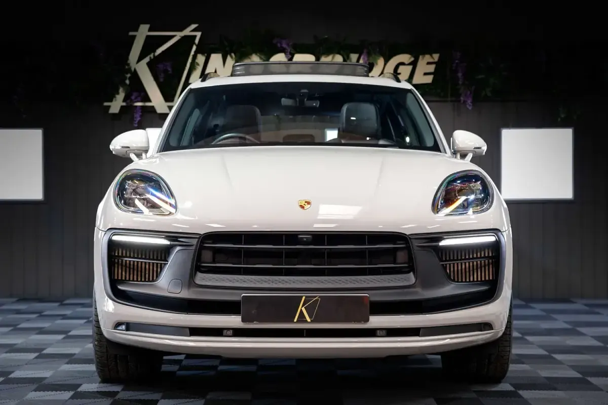 Used Porsche Macan 440 HP (323 kW) 2023 Grey SUV