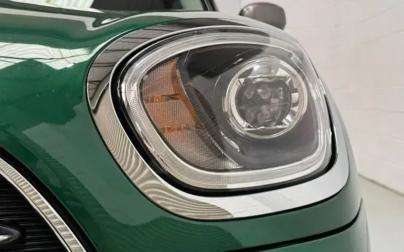 Used Mini Cooper Countryman Exclusive 136 HP (100 kW) 2019 Green SUV