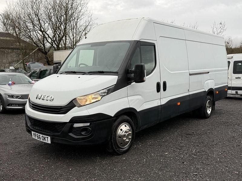 Used Iveco Daily 146 HP (107 kW) 2016 White Van