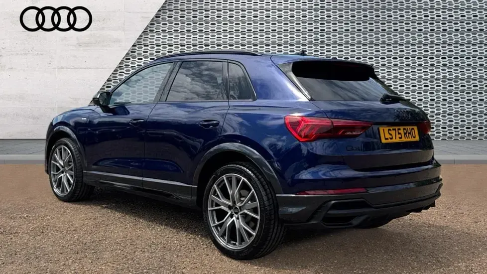 Used Audi Q3 Black Edition 150 HP (110 kW) 2025 Navarra blue SUV