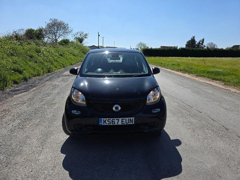 Used Smart ForFour Passion 71 HP (52 kW) 2018 Black Hatchback