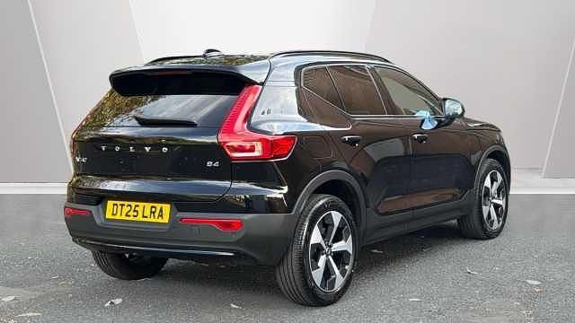 Used Volvo XC40 Plus 194 HP (142 kW) 2025 SUV