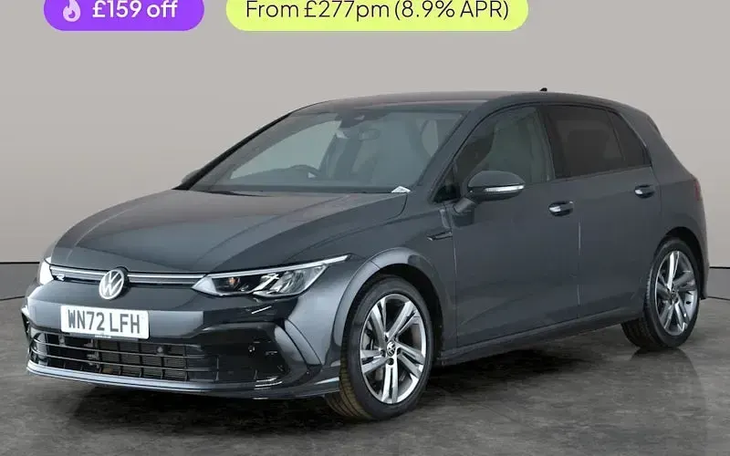 Second-hand VW Golf VIII R-line 150 CP (110 kW) 2024 Hatchback
