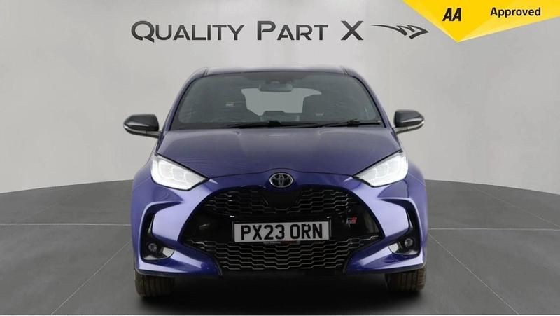 Used Toyota Yaris Hybrid Sport 2023 Blue Hatchback