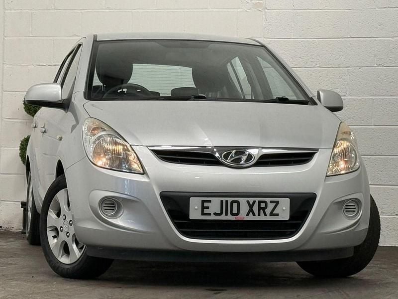Silver Used 2010 Hyundai i20 Comfort Hatchback | £4,995 (Fair price) - Image 1/4