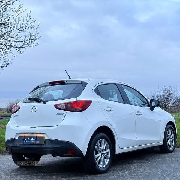 Used Mazda 2 2016 White Hatchback