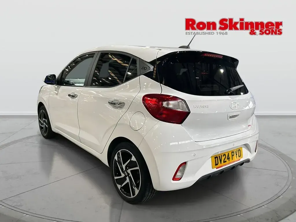 Used Hyundai i10 Premium 2024 White Hatchback