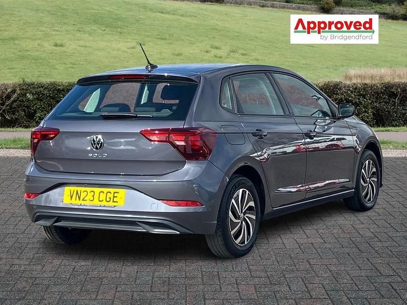Used VW Polo Life 95 HP (69 kW) 2023 Grey Hatchback