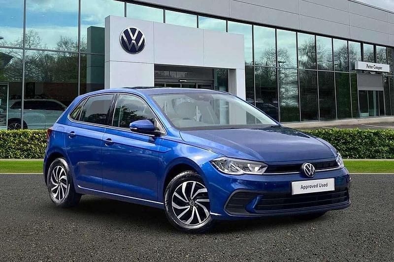 Reef blue Used 2023 VW Polo Life Hatchback | £15,991 (Fair price) - Image 1/4