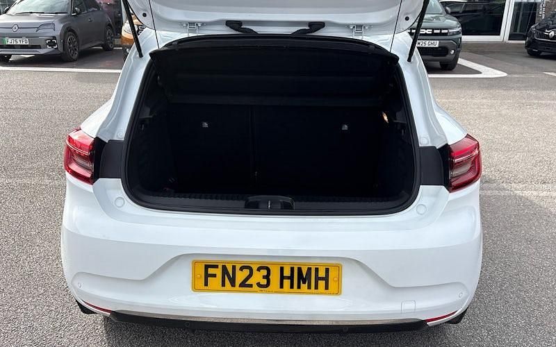 Used Renault Clio V Techno 145 HP (106 kW) 2023 Other Hatchback