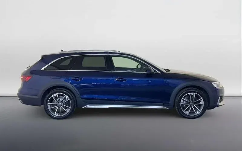 Used Audi A4 Allroad Sport 245 HP (180 kW) 2020 Blue Estate