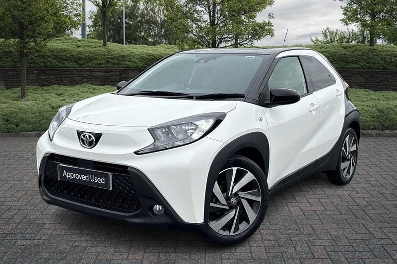 Used Toyota Aygo X 72 HP (52 kW) 2025 White SUV