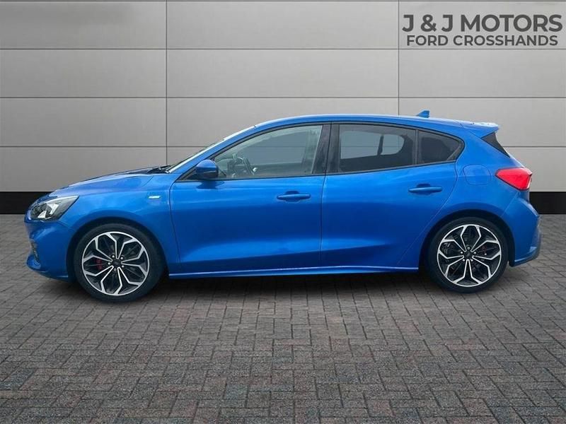 Used Ford Focus ST-Line X 125 HP (91 kW) 2018 Blue Hatchback