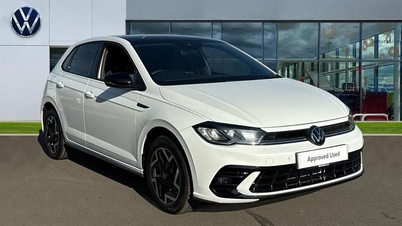 Special solid pure white with deep black pearl r New 2025 VW Polo R-line Hatchback | £22,647 (Fair price) - Image 1/4