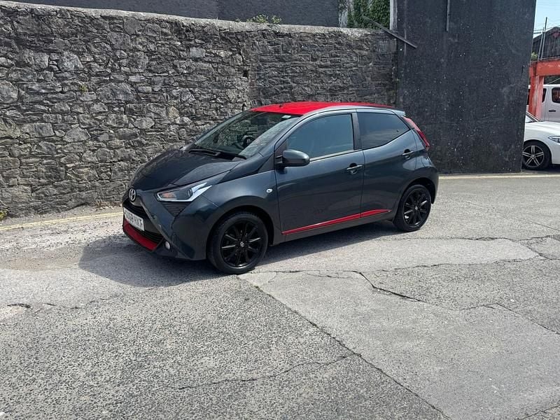 Grey Used 2018 Toyota Aygo x-press Hatchback | £8,795 (Fair price) - Image 1/4