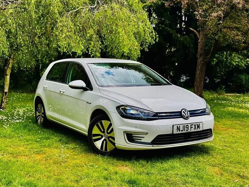 Used VW e-Golf 100 kW (136 HP) 2019 White Hatchback