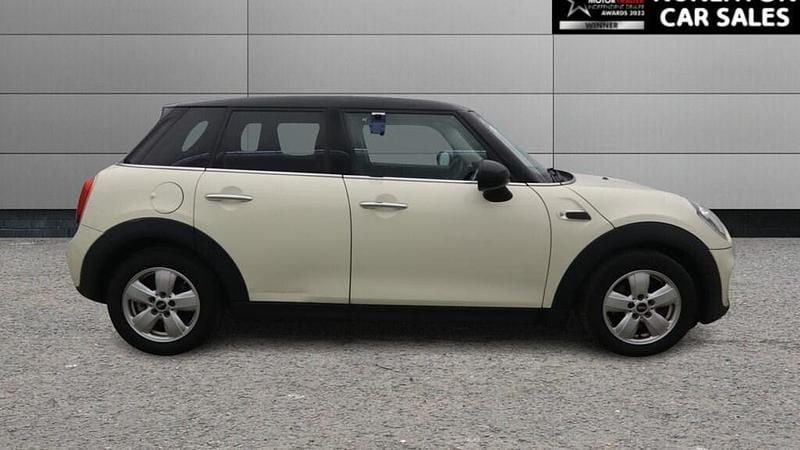 Used Mini Cooper Classic 2019 White Hatchback