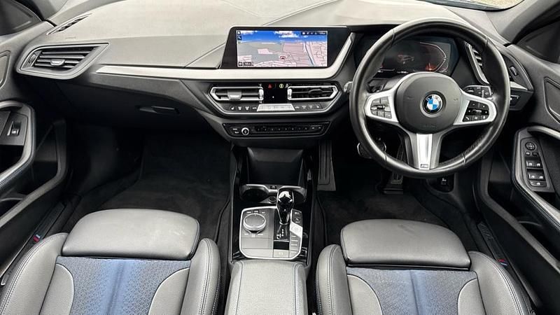 Used BMW 118 M Sport 134 HP (98 kW) 2023 Black Hatchback